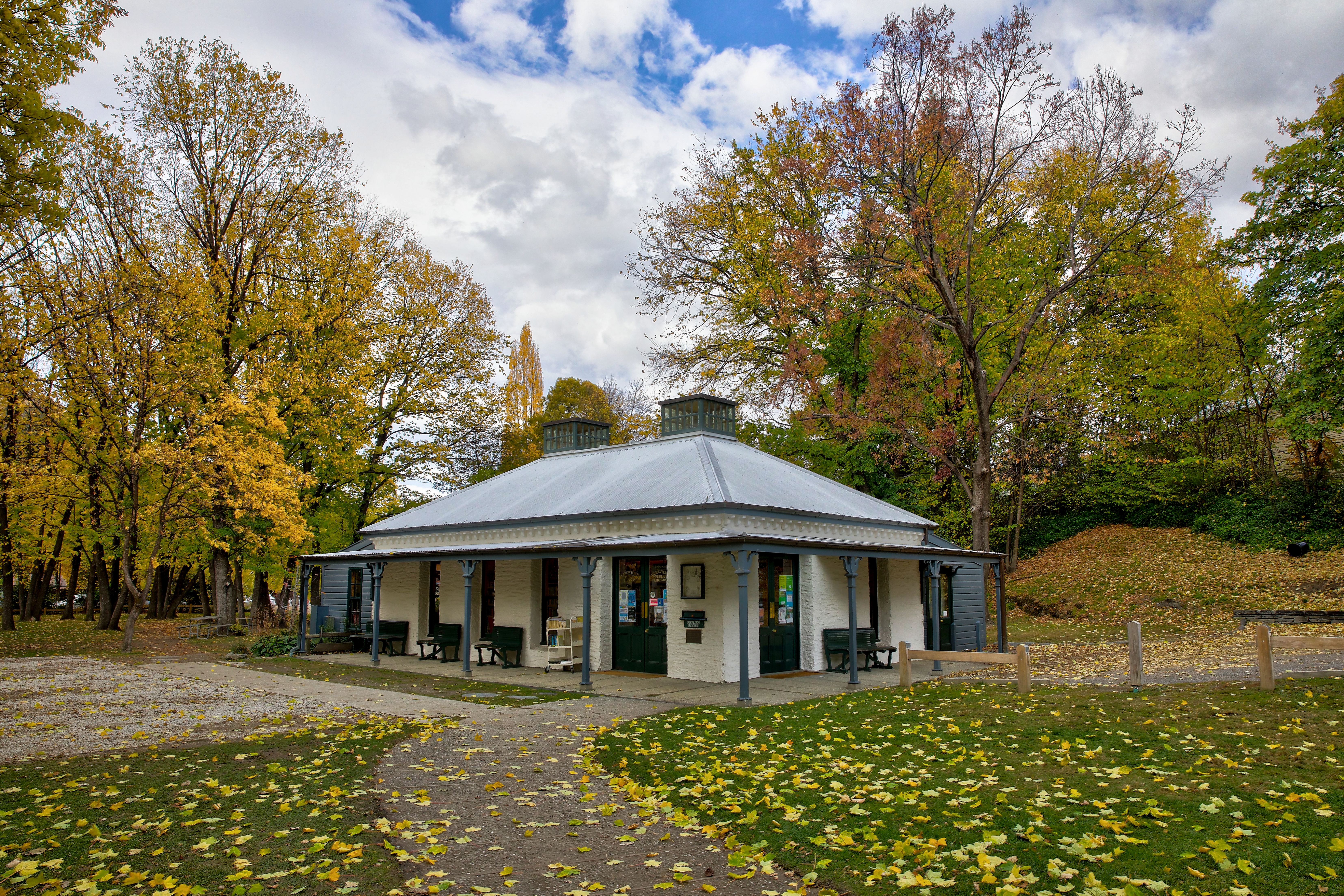 Arrowtown Library